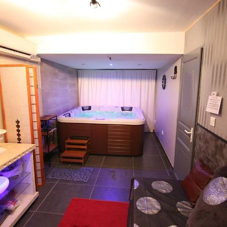 Suite Spa Acces Autonome Beaucaire  Exterior foto