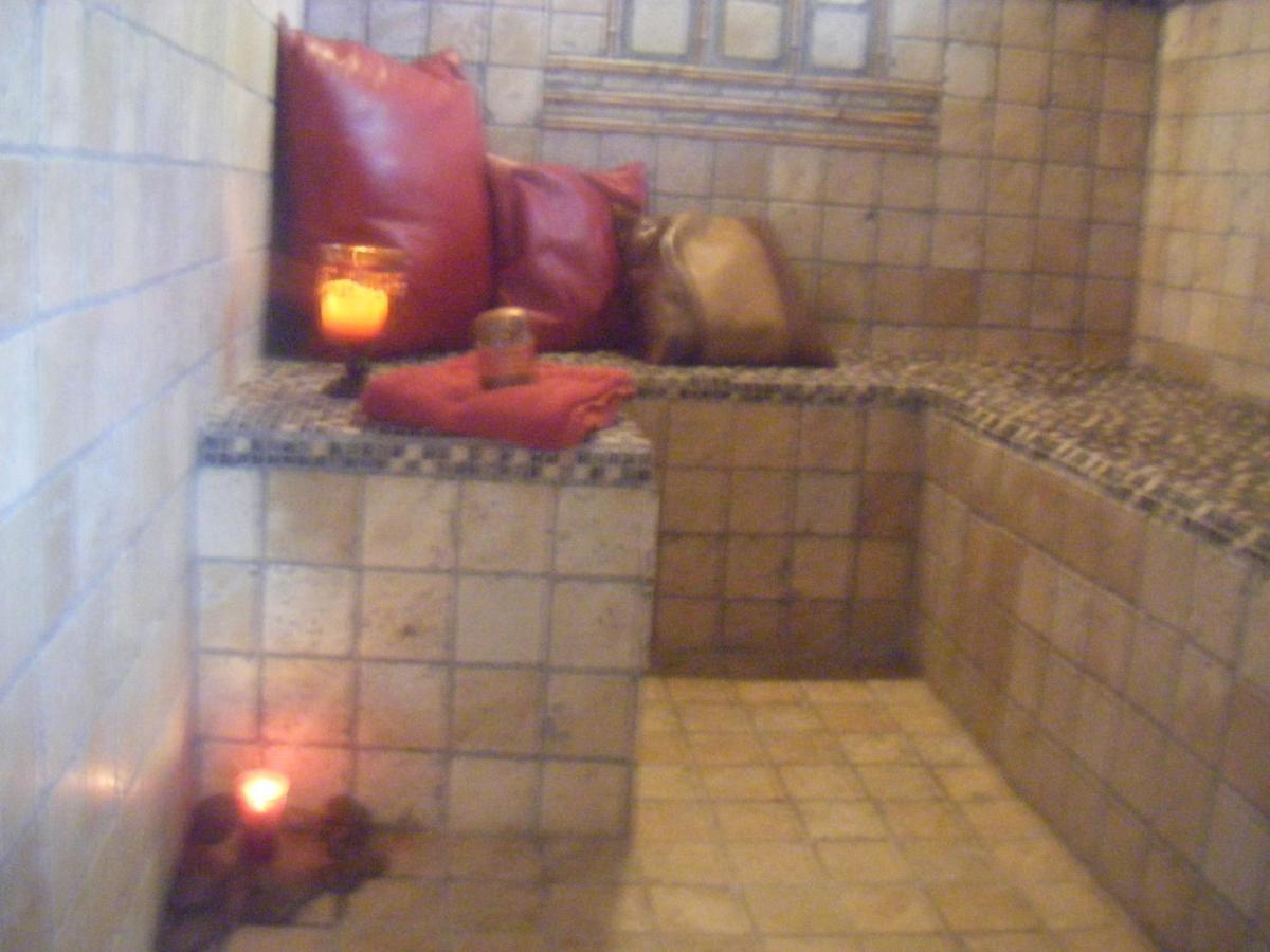 Suite Spa Acces Autonome Beaucaire  Exterior foto